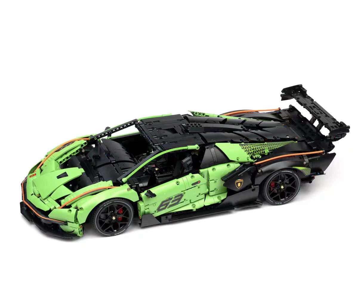 Joycrown Lamborghini Car Building Blocks, 1:8 Super Car Building Blocks, Ideal for Building & Car Enthusiasts, Suitable for Ages 14+, Green [4100+ Pcs]